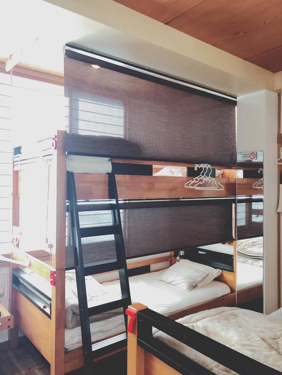 Nono Teru Narita Hostel Buitenkant foto