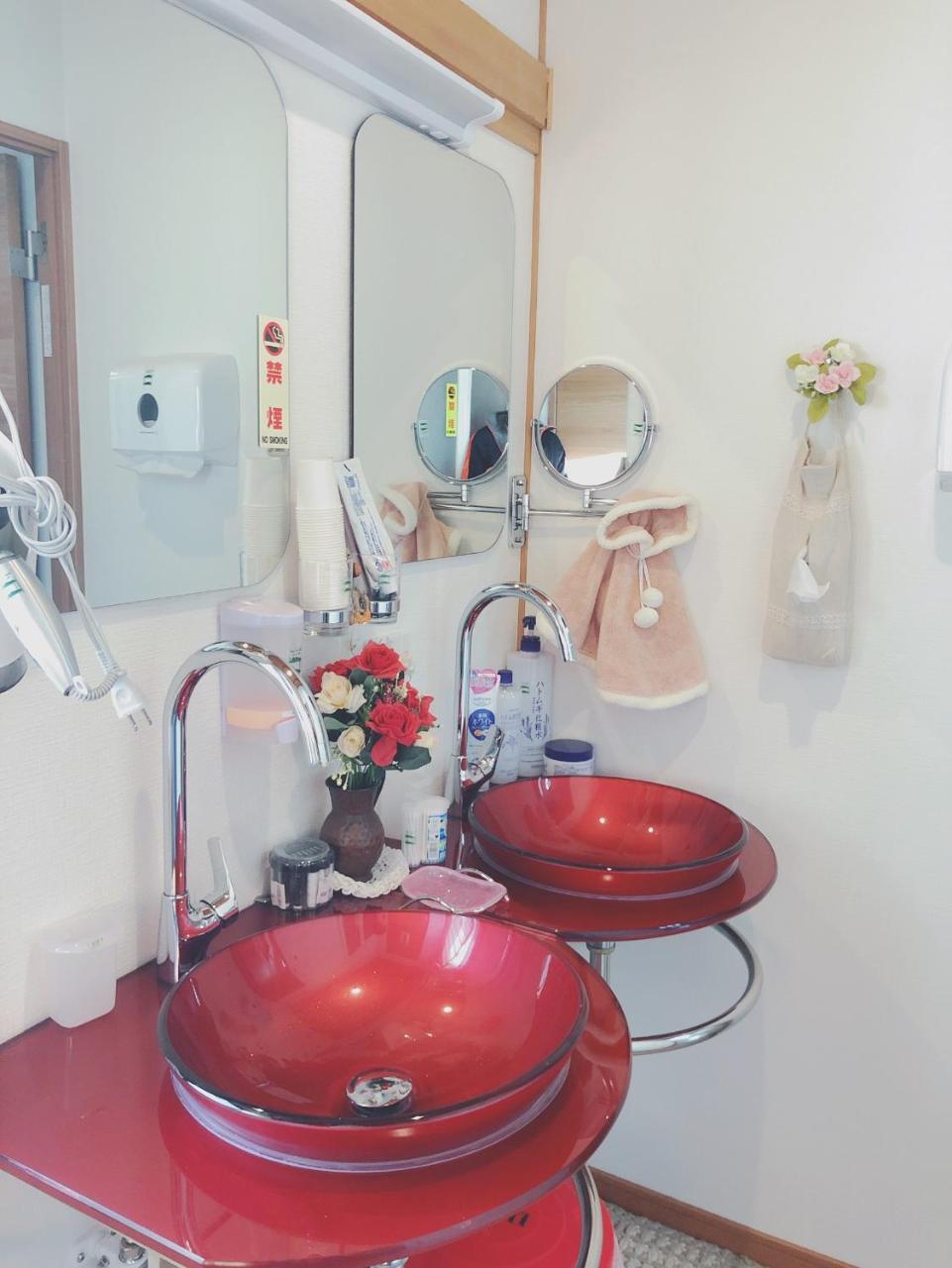 Nono Teru Narita Hostel Buitenkant foto